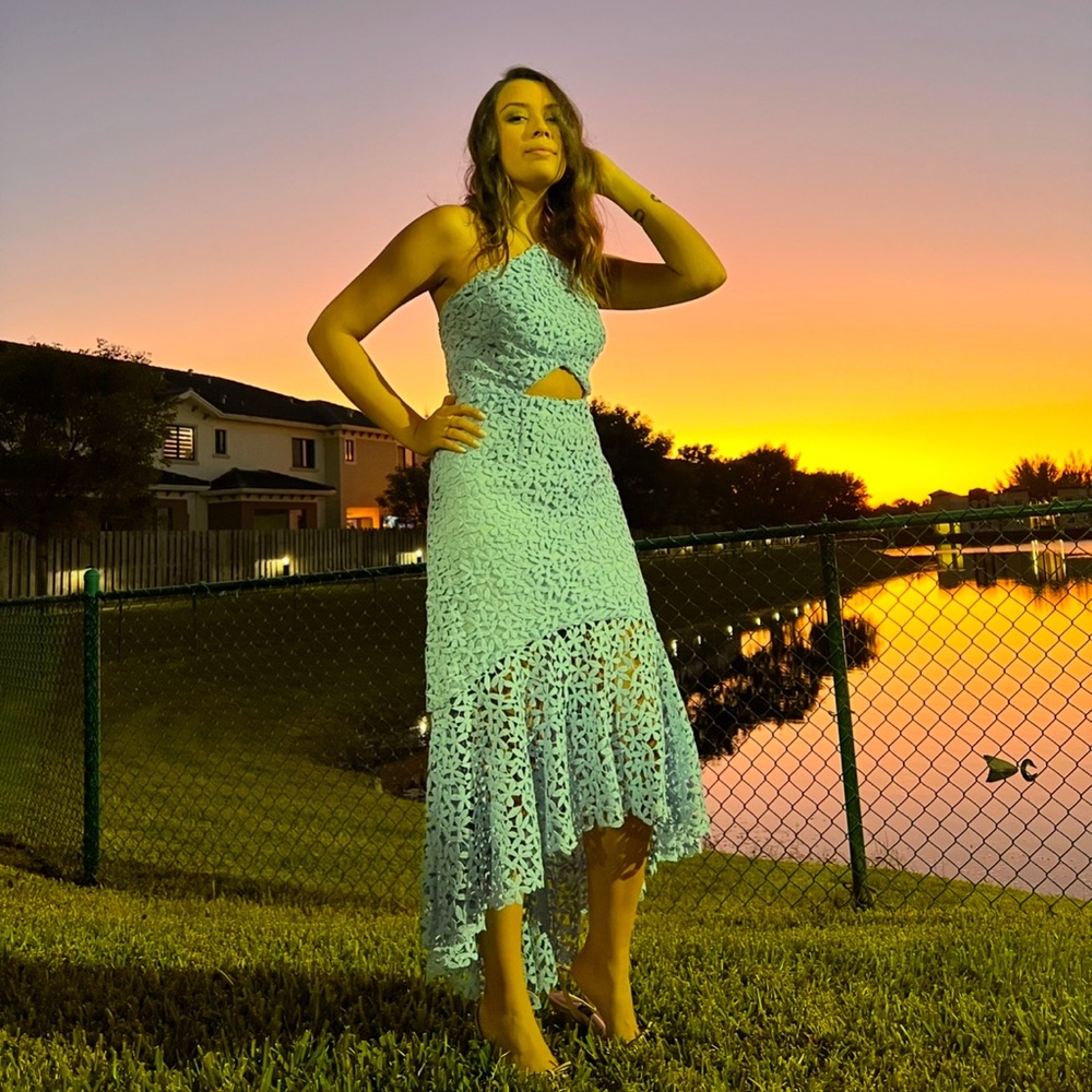 Amur Lara Dress Light Blue Eyelet Hi Low Midi Dress Size 6 - Picture 13 of 13